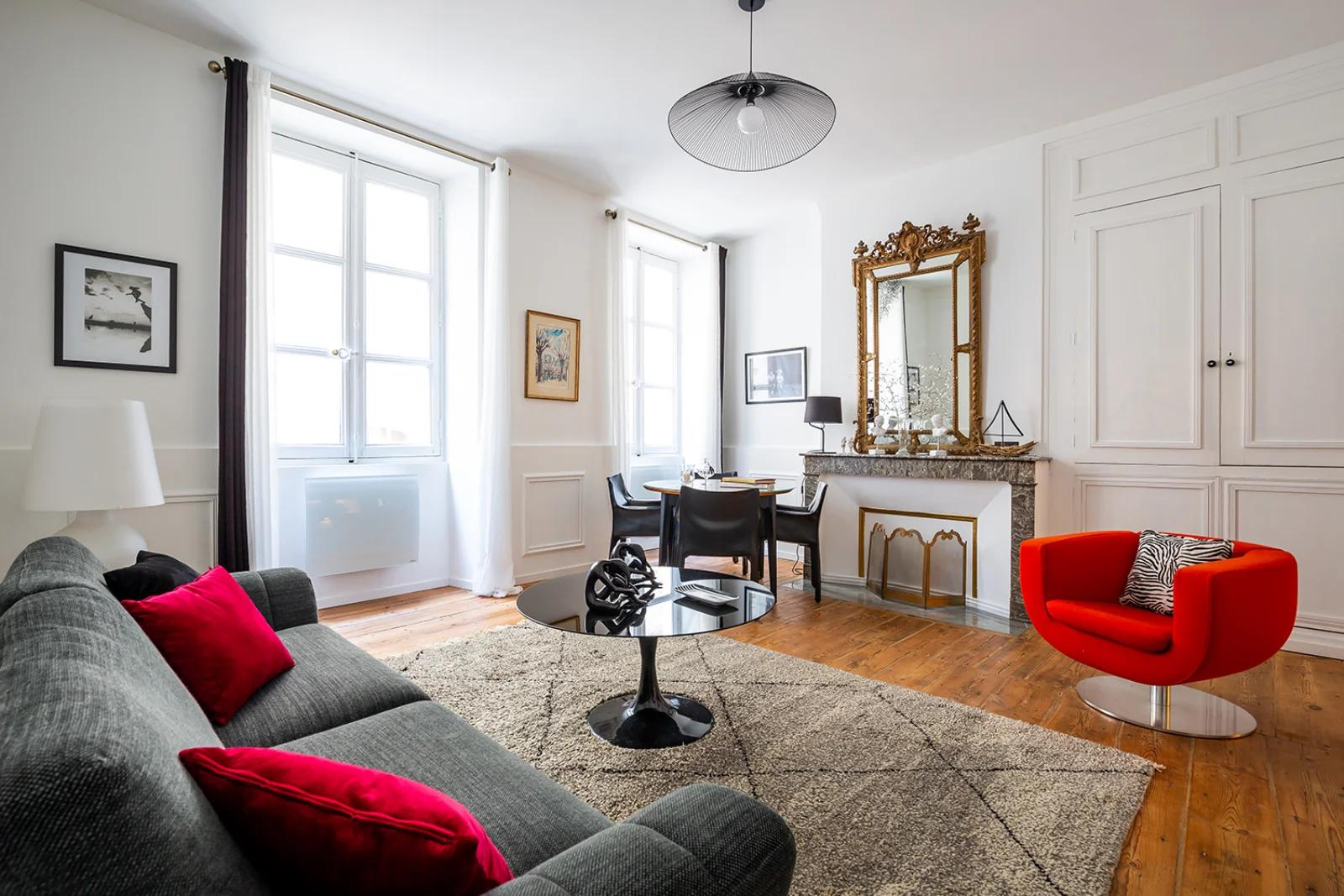 Salon dans Bel appartement dans le centre de Bordeaux - 0