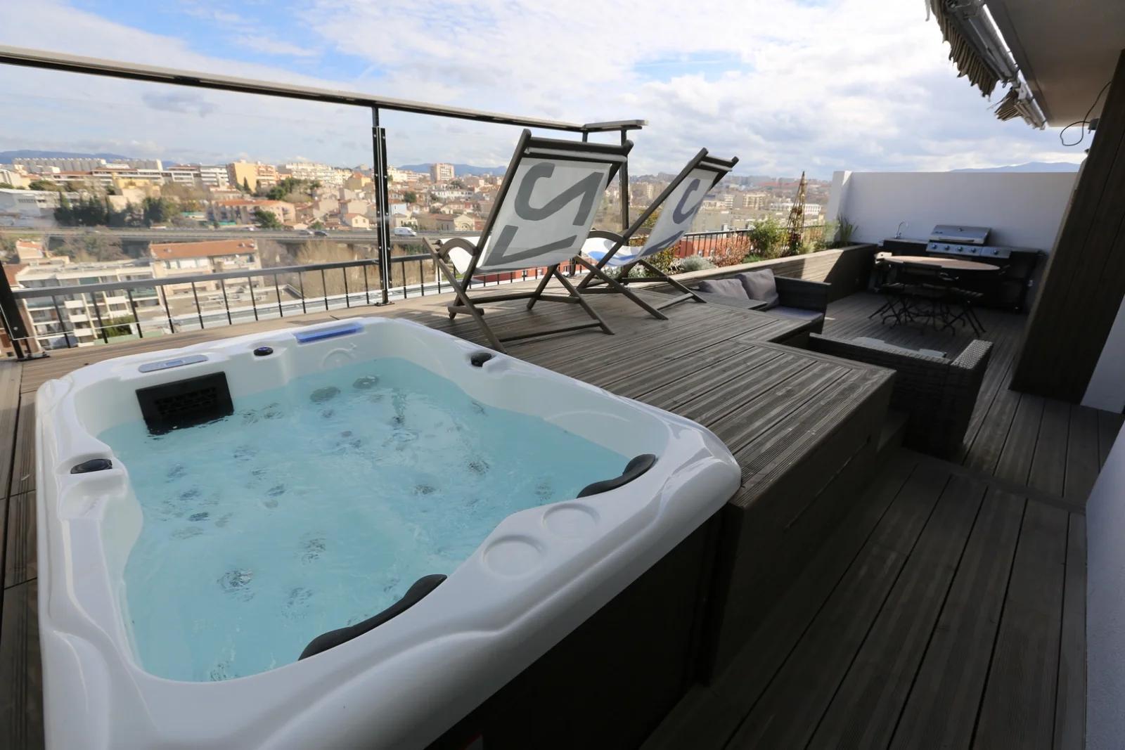 Salle de bain dans Appartement Roof Top avec Terrasse/Spa - 3