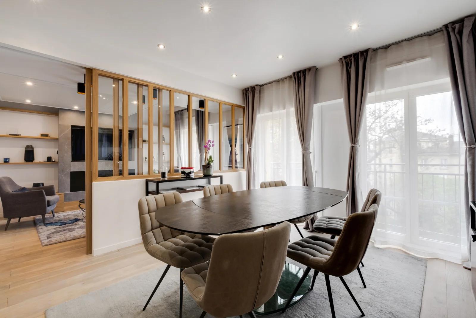 Beautiful contemporary apartment just a stone's throw from the Marais